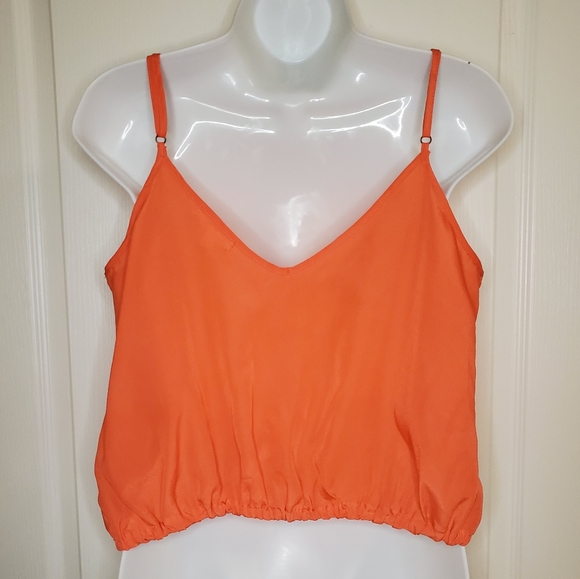 TCEC Cropped Frill Tank Top - Picture 4 of 9